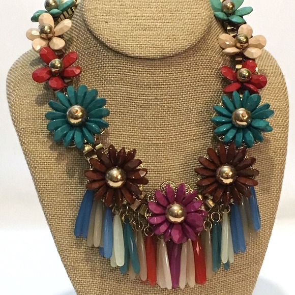 Jewelry - 3/$30! Floral Statement Necklace with Fringe